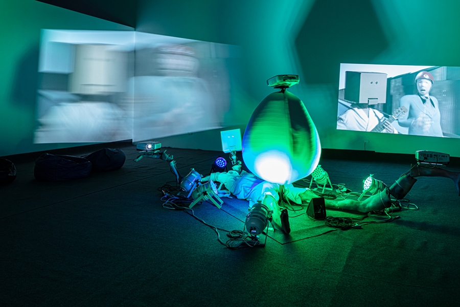 Nathaniel Mellors & Erkka Nissinen <br>The Aalto Natives (Floored version), 2017, Animatronic sculpture with synchronized 3 channel HD video, lighting sound, video: 50 minutes; dimensions variable, Edition of 2.