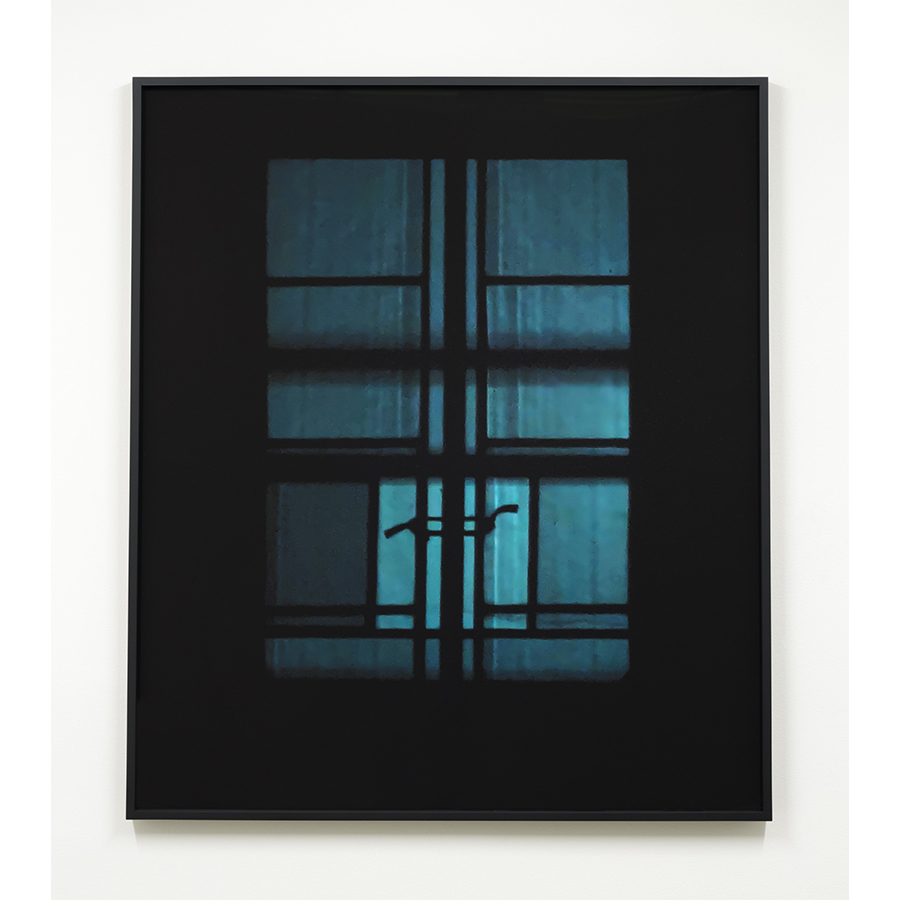 Simone Forti, Window Shadow, 2022. Photo by: Fredrik Nilsen Studio.